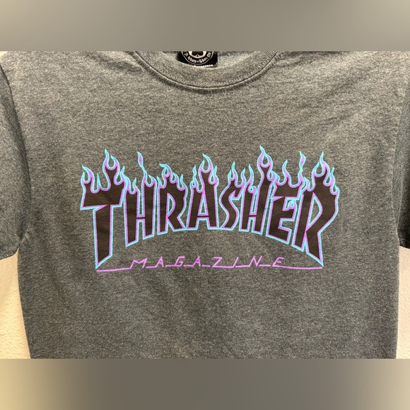 Thrasher Magazine Graphic Shirt Short Sleeve Flames Cotton Blend Men's Small - Picture 2 of 8